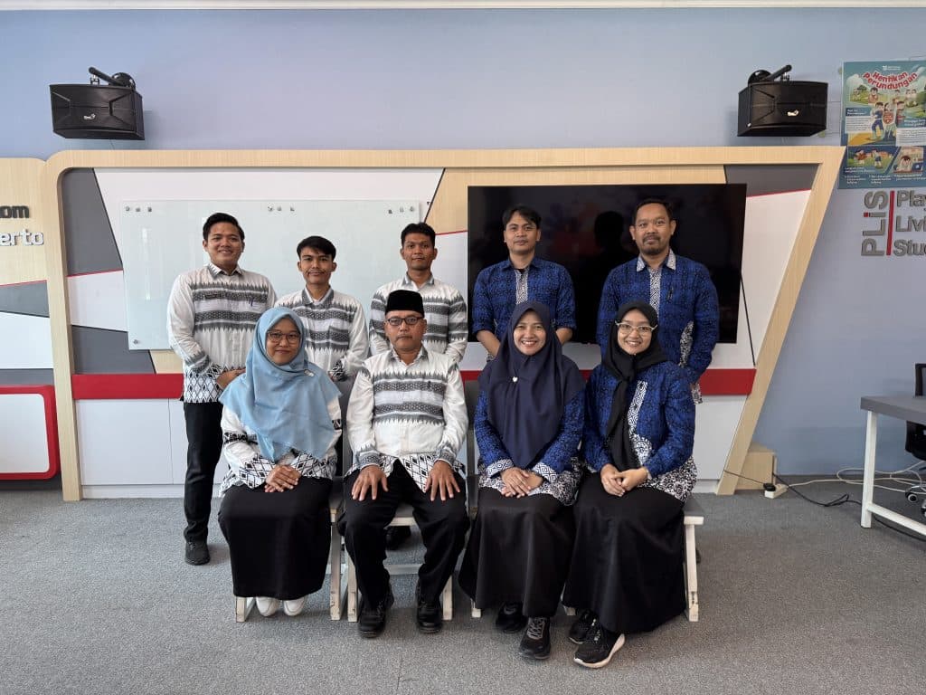 SMK Darussalam Karangpucung berkunjung untuk pengembangan Program Keahlian PPLG